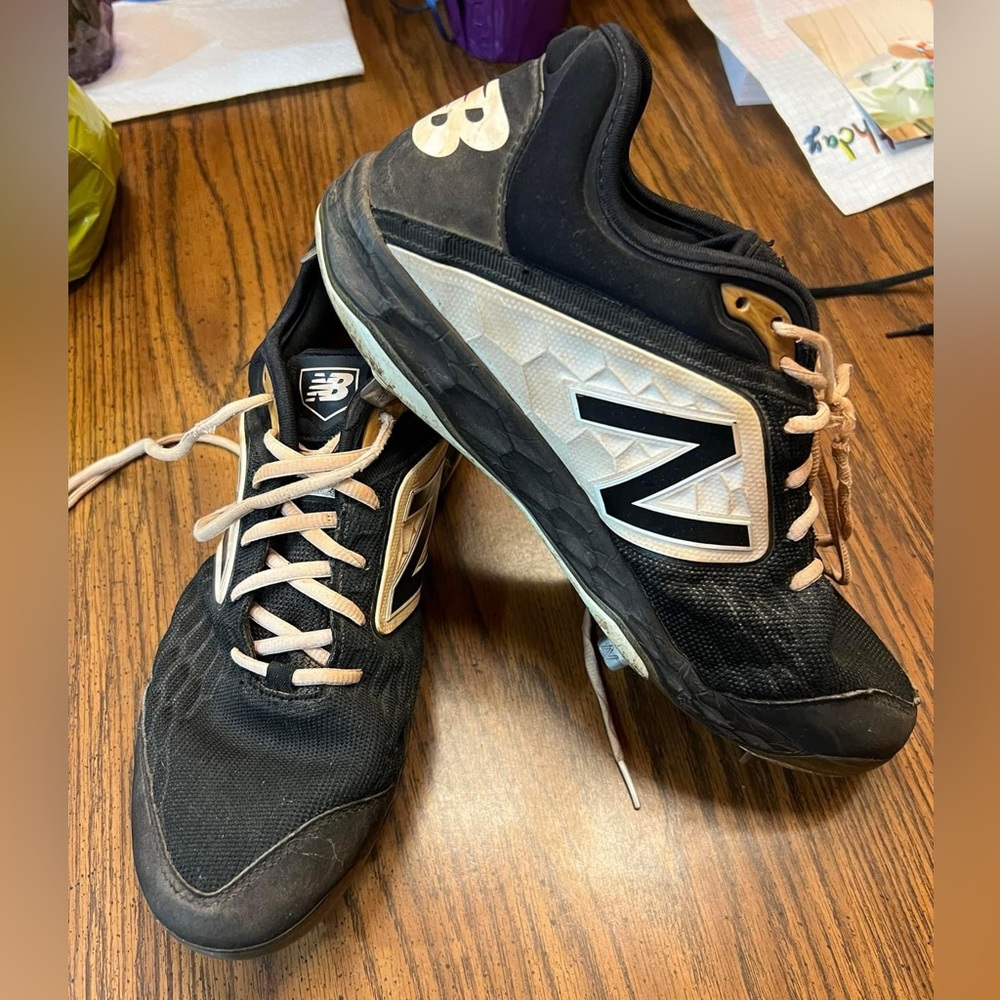 Baseball cleats